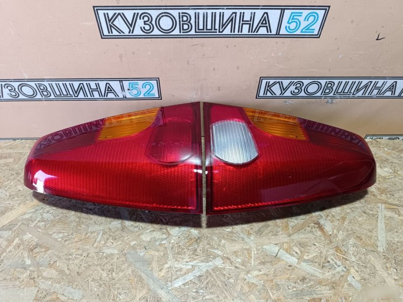Комплект задних фонарей Logan 1 2004-2009 фаза 1