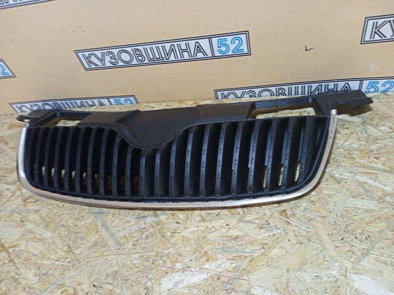 Решетка радиатора Fabia 2 2007-2010 до рест