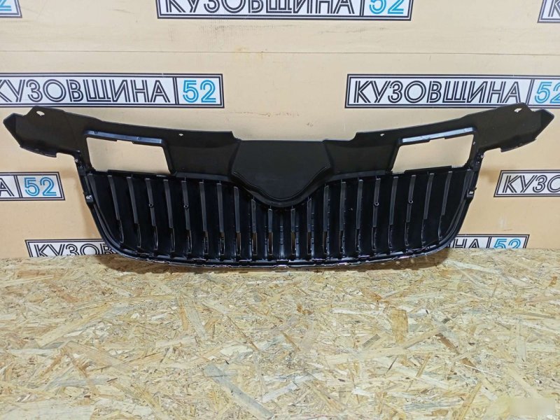 Решетка радиатора Fabia 2 2007-2010 до рест