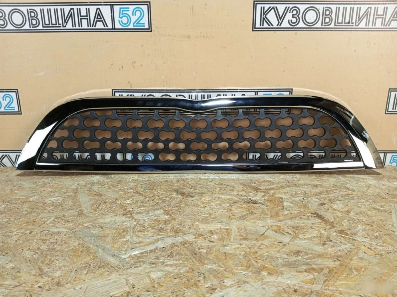 Решетка радиатора Smily 320 2008-2014