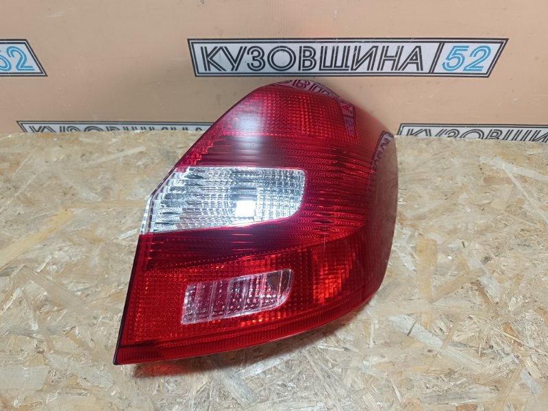 Фонарь правый Fabia 2 2007-2014 HBK/Wagon