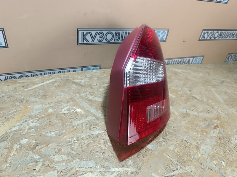 Фонарь правый Fabia 2 2007-2014 HBK/Wagon