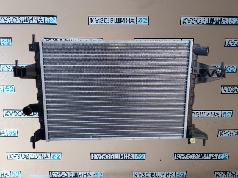 Радиатор ДВС Opel Corsa C 2000-2007 MT 95513833 новая