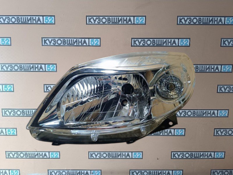 Фара левая Renault Sandero 2009-2014 хром маска 8200733878 новая