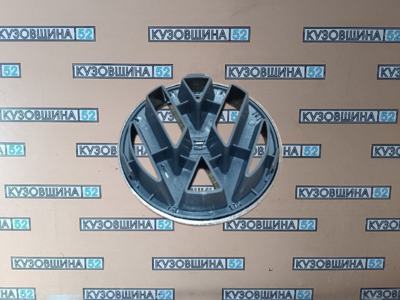 Эмблема передняя Passat B5 1996-2001 до  рест