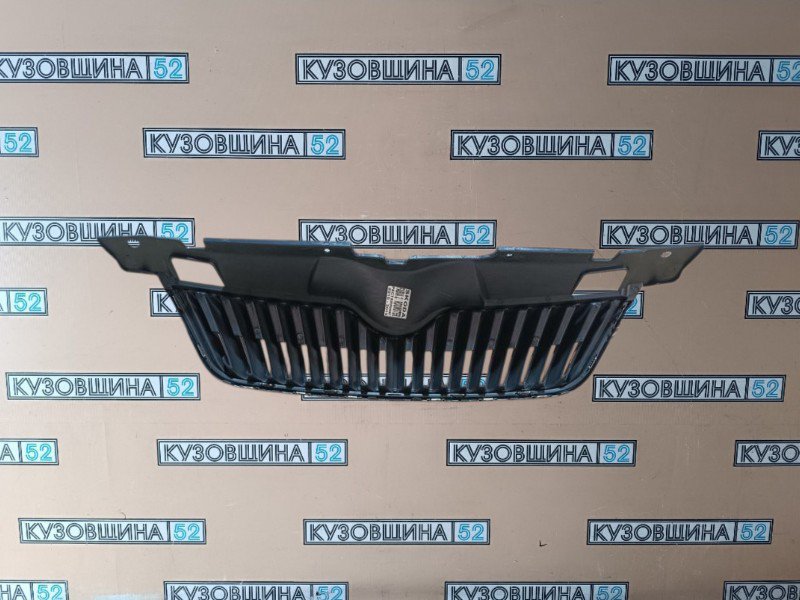 Решетка радиатора Fabia 2 2010-2015 рест Решетка радиатора Fabia 2 2010-2015 рест