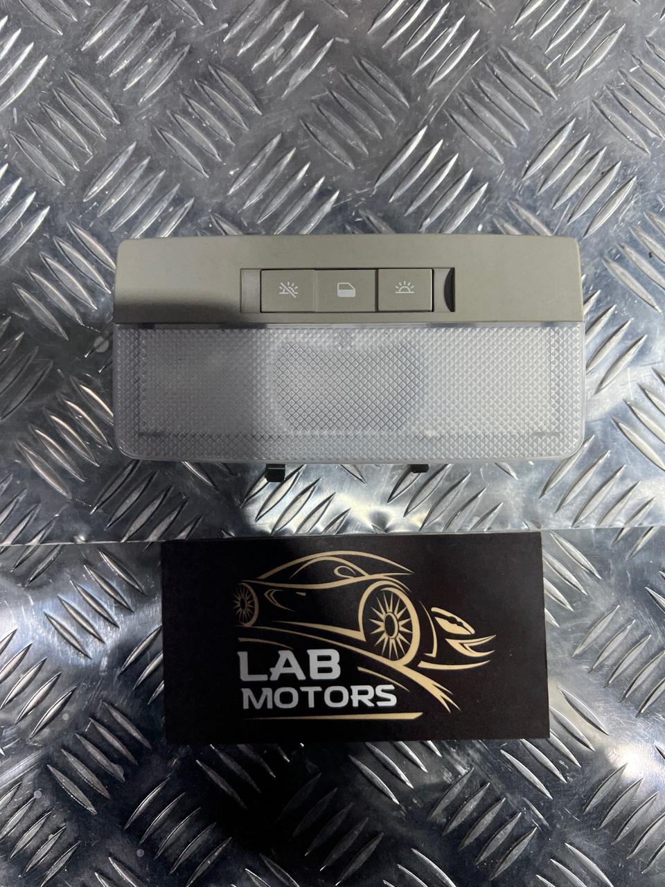 Запчасть плафон подсветки салона Chevrolet Cruze 2011 J305 F18D4 316627975 Б/У Плафон подсветки салона Chevrolet Cruze 2011 J305 F18D4 316627975 Б/У
