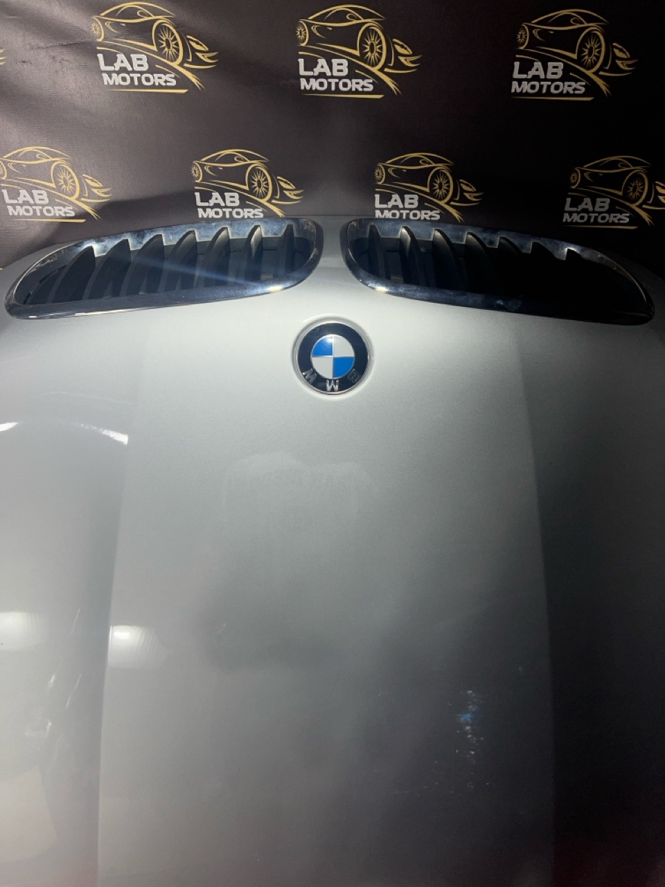 Капот X5 2010 E70 N52B30 Капот X5 2010 E70 N52B30