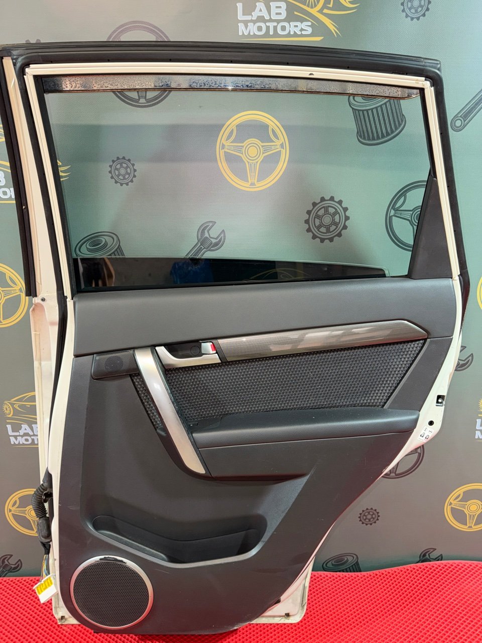 Дверь боковая задняя правая Winstorm 2007 C100 Z20S Дверь боковая задняя правая Winstorm 2007 C100 Z20S