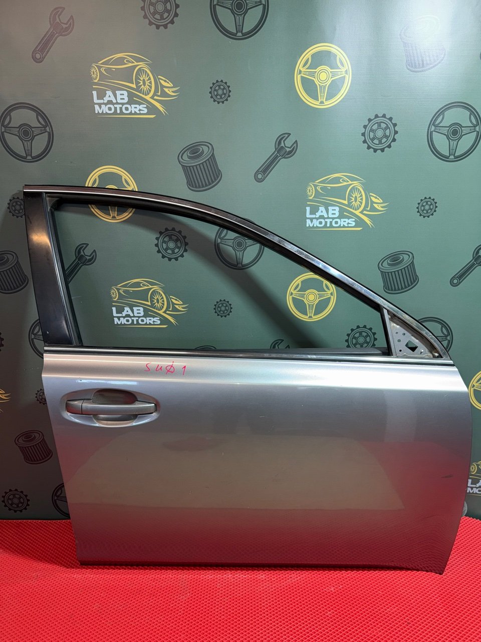 Запчасть дверь боковая передняя правая Subaru Legacy 2011 BR EZ36 Б/У Дверь боковая передняя правая Subaru Legacy 2011 BR EZ36 Б/У