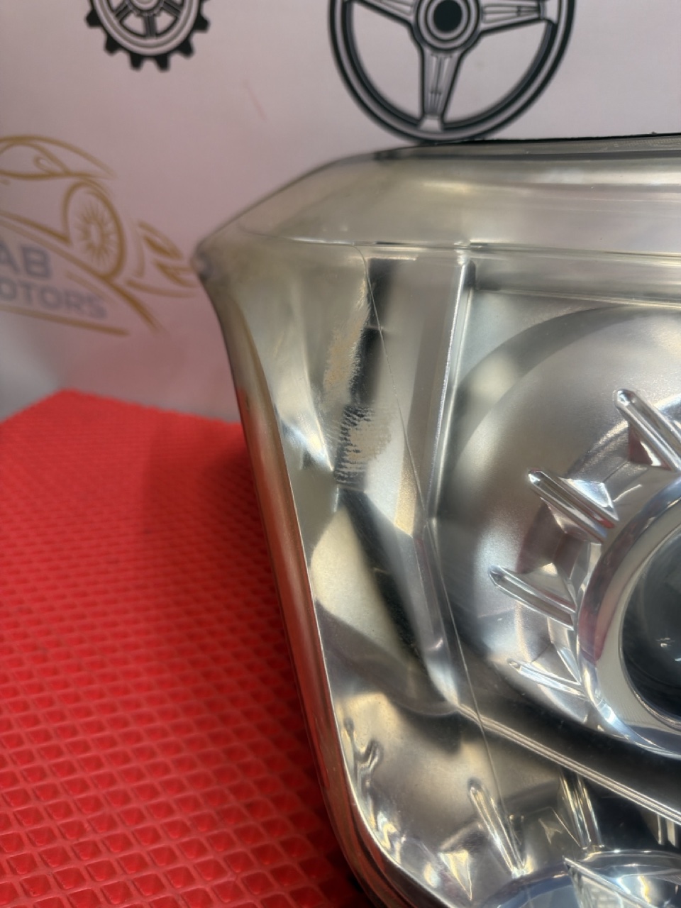 Фара передняя левая SRX4 2009 Фара передняя левая SRX4 2009