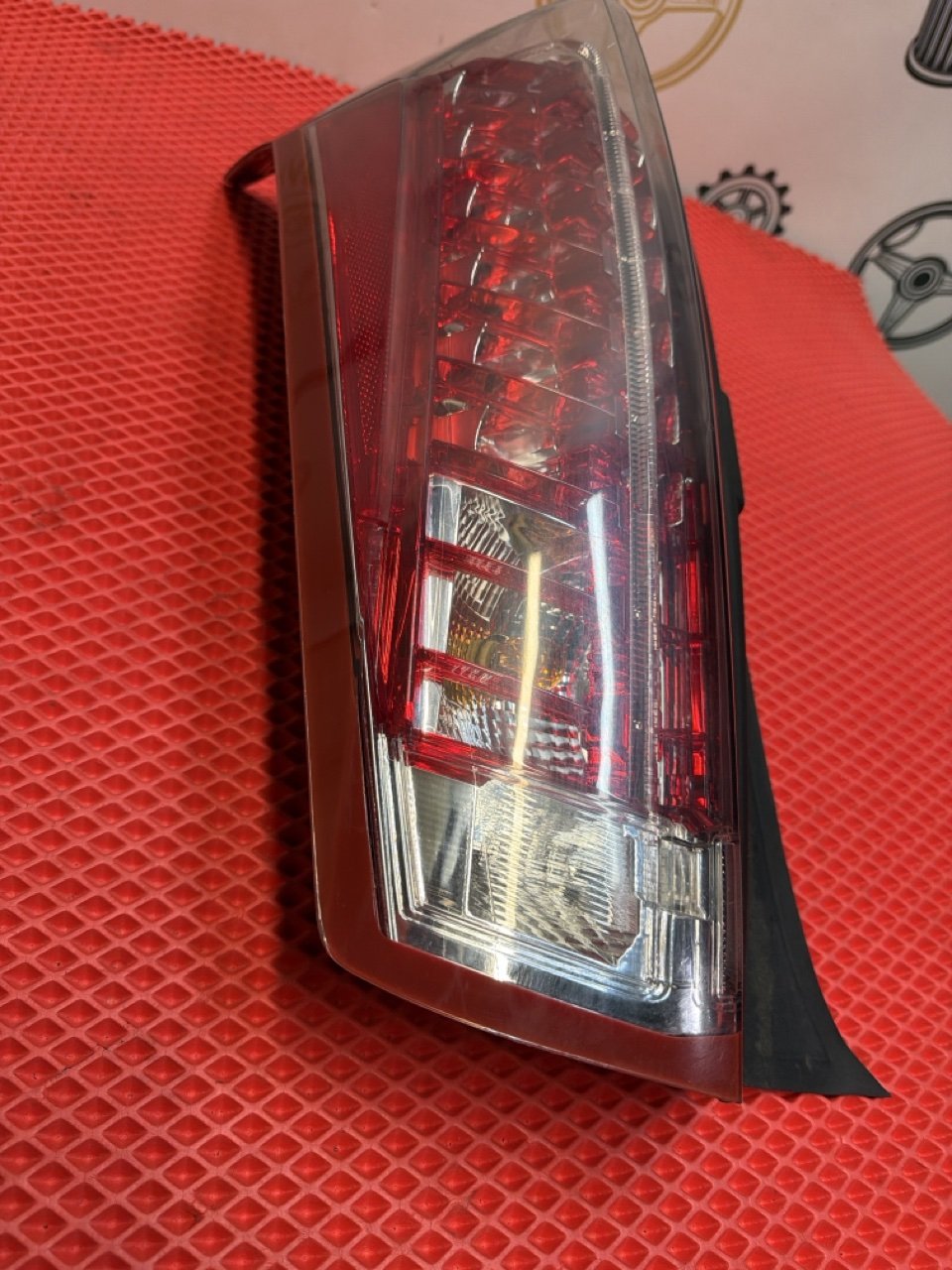 Стоп-сигнал левый SRX4 2009