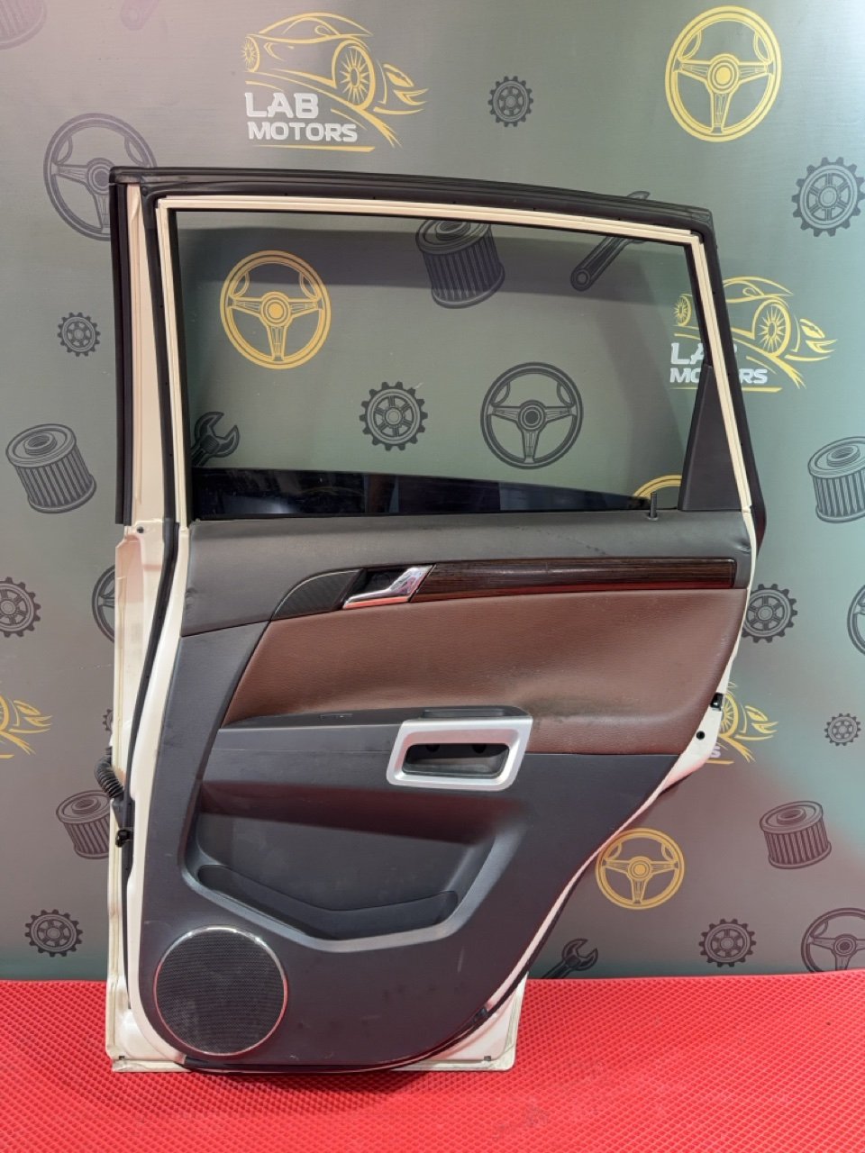 Дверь боковая задняя правая Antara 2010 C105 Дверь боковая задняя правая Antara 2010 C105
