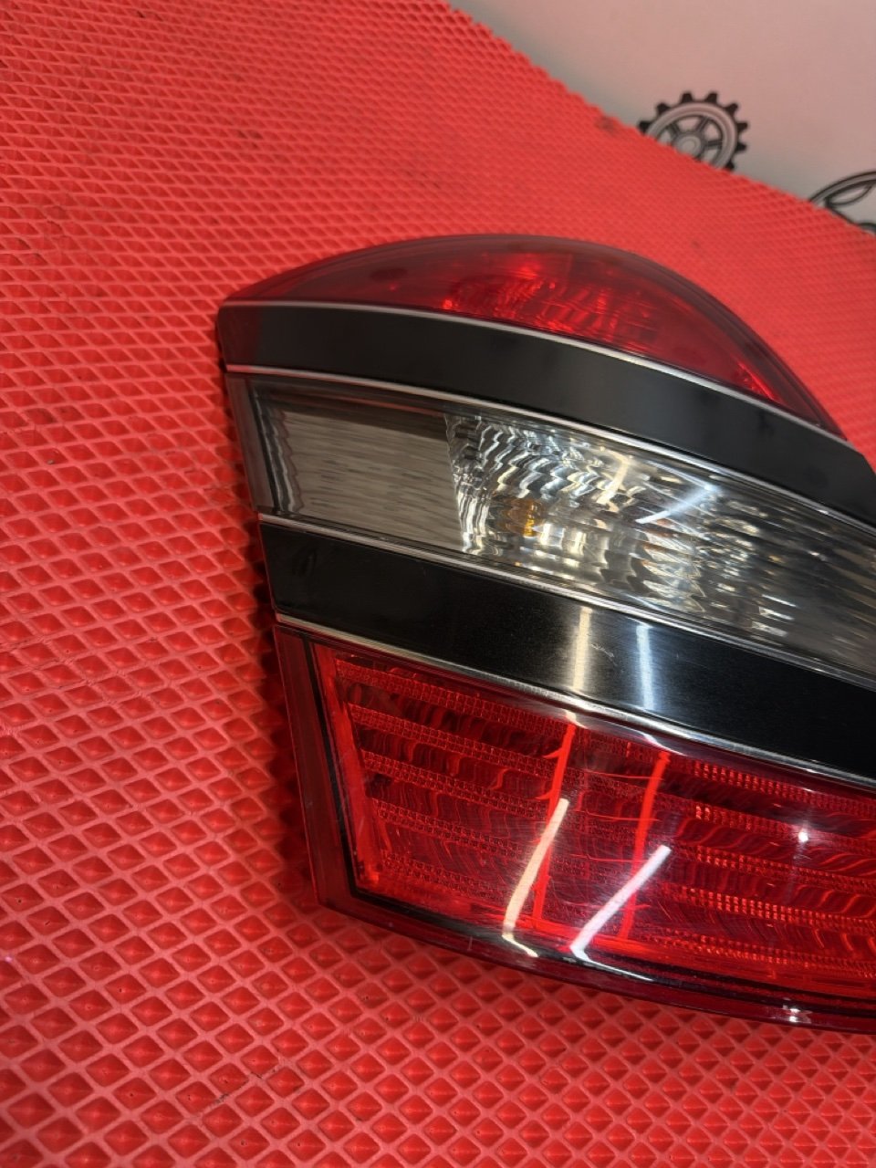 Стоп-сигнал левый S500 2007 w221