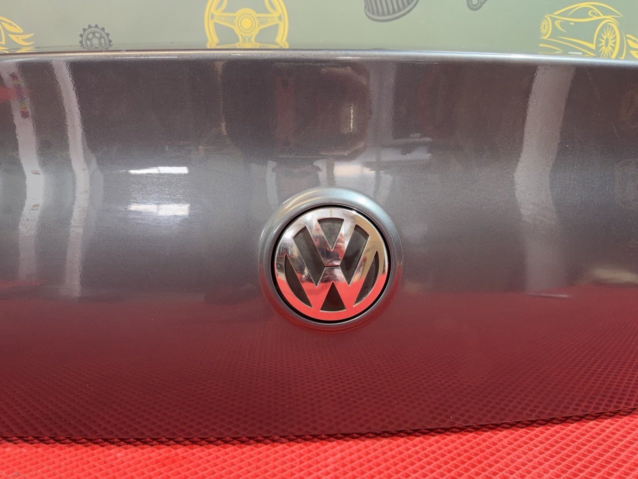 Дверь багажника Volkswagen Passat B6 Дверь багажника Volkswagen Passat B6