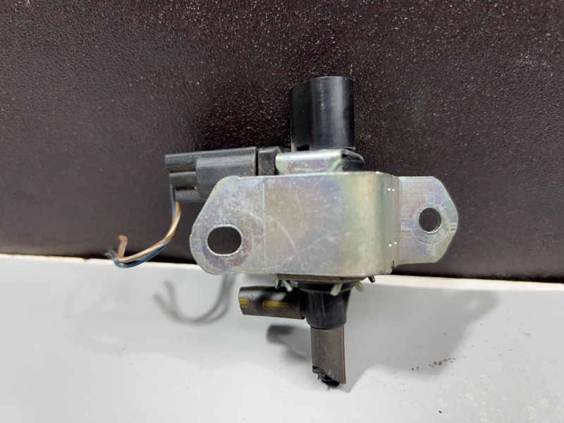 КЛАПАН ВАКУУМНЫЙ MAZDA ATENZA GG3P L3 КЛАПАН ВАКУУМНЫЙ MAZDA ATENZA GG3P L3