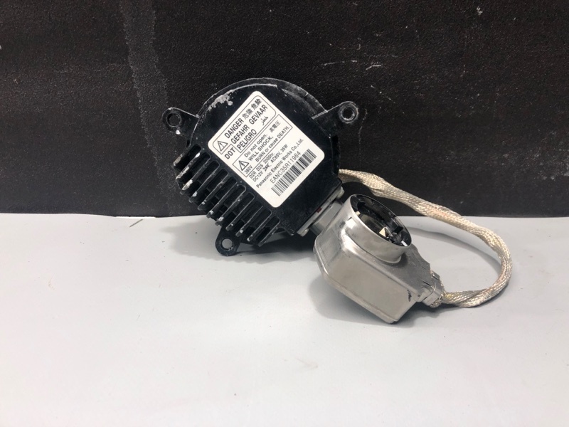 Блок ксенона NISSAN SERENA C26 MR20DD 28474-8991D контрактная