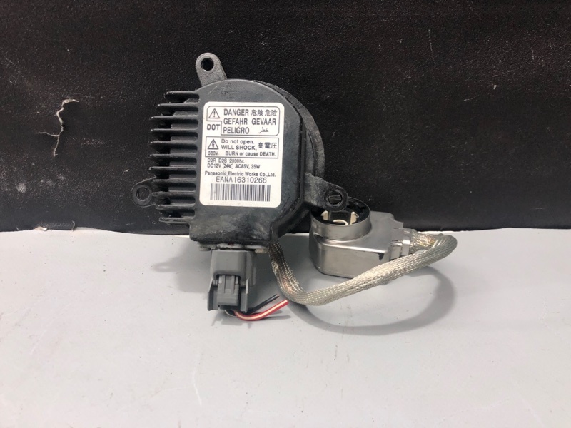 Блок ксенона NISSAN SERENA C26 MR20DD 28474-8991D контрактная