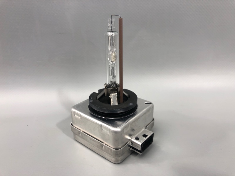 Лампа ксенон VOLVO V50 MW 9285141294 контрактная