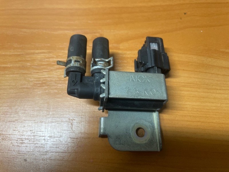 Вакуумный клапан SUZUKI SWIFT ZC31A M16A 1811473K00 контрактная