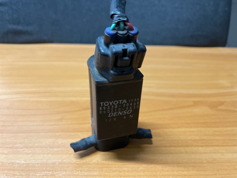 Мотор бачка омывателя TOYOTA BB NCP30 2NZ 85330-20460 контрактная