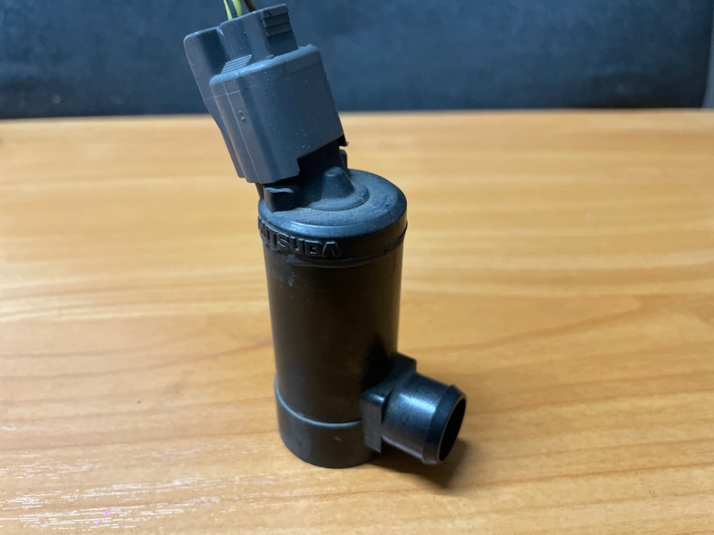 Мотор бачка омывателя EXIGA YA4 EJ20 Мотор бачка омывателя EXIGA YA4 EJ20