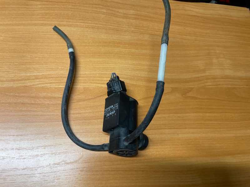 Мотор бачка омывателя TOYOTA ALLEX NZE121 1NZFE 85330-10290 контрактная