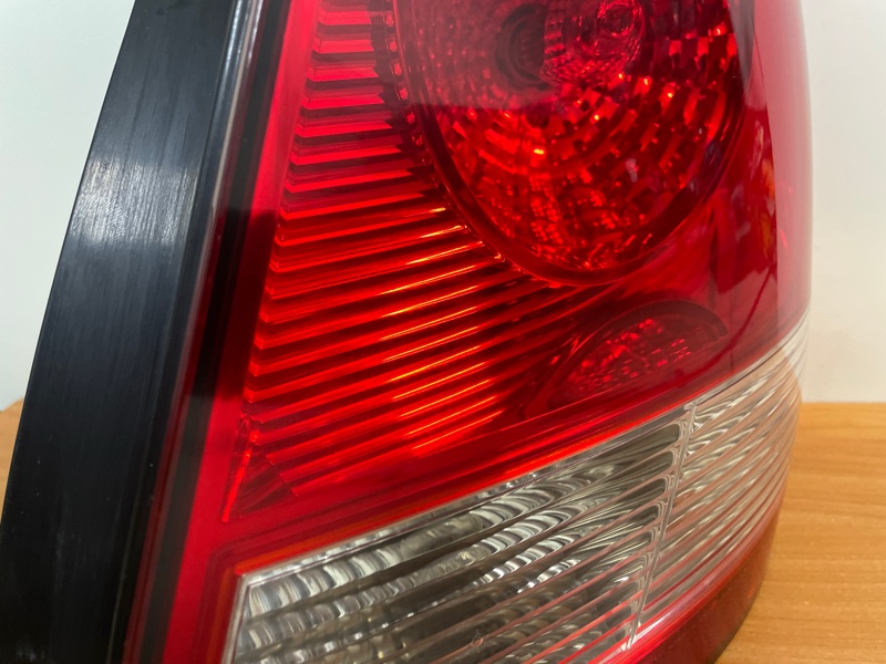 Стоп-сигнал задний правый SORENTO BL D4CB