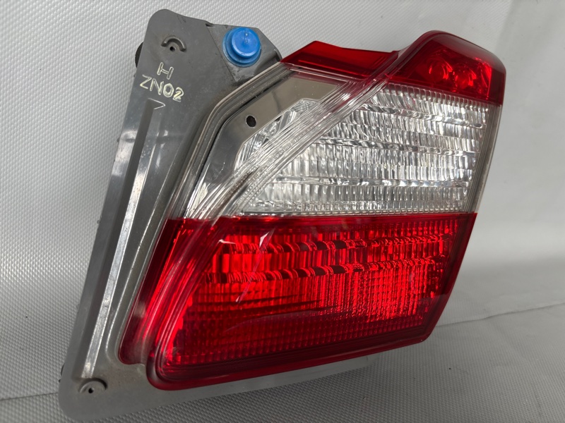 Стоп-вставка задняя правая NISSAN FUGA Y51 VQ25HR