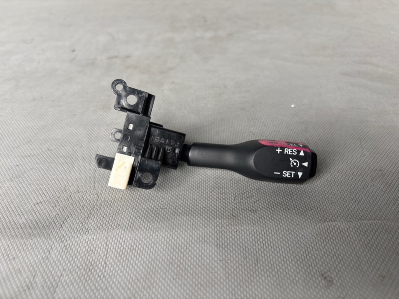 Ручка круиз контроля TOYOTA PRIUS ZVW30 2ZRFXE 84632-34011 контрактная