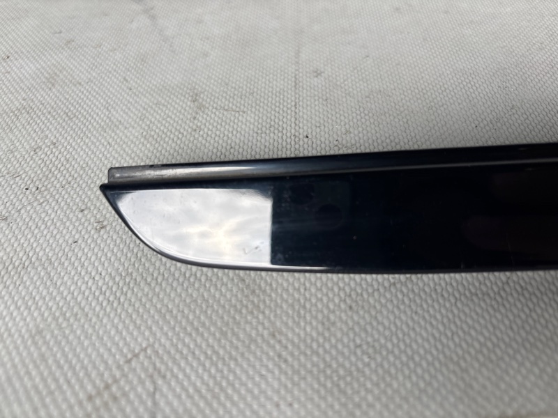 Заглушка полоза сдвижной двери задняя правая ALPHARD ANH10 2AZFE Заглушка полоза сдвижной двери задняя правая ALPHARD ANH10 2AZFE