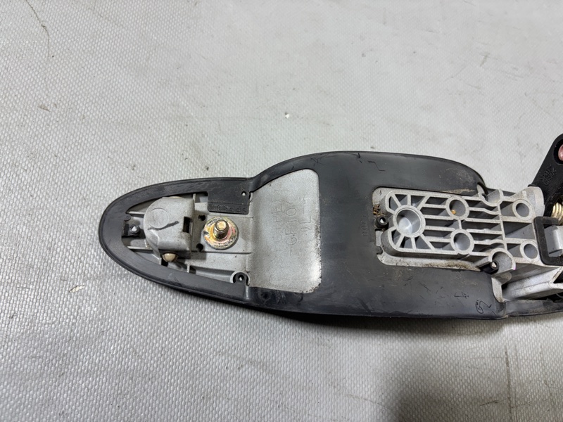 Ручка двери задняя левая MPV LW3W L3