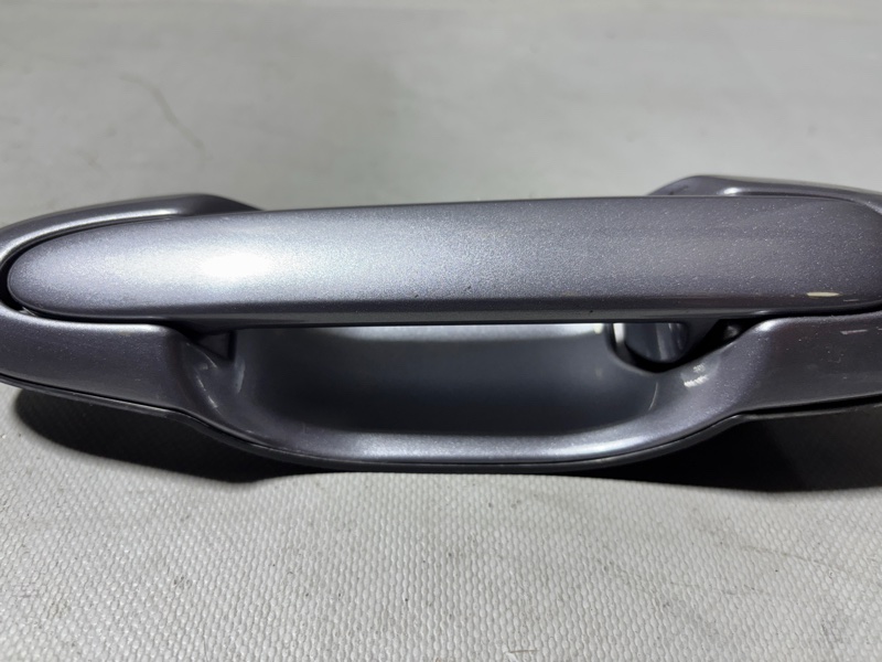 Ручка двери задняя правая MAZDA MPV LW3W L3 Ручка двери задняя правая MAZDA MPV LW3W L3