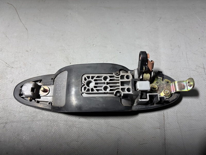 Ручка двери задняя левая MPV LW3W L3 Ручка двери задняя левая MPV LW3W L3