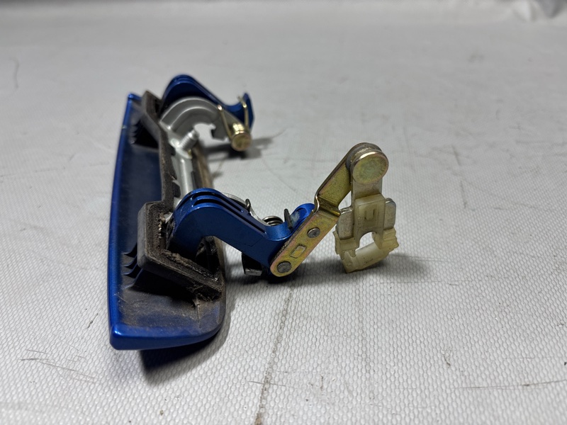 Ручка задней двери задняя IMPREZA GG2 EJ15