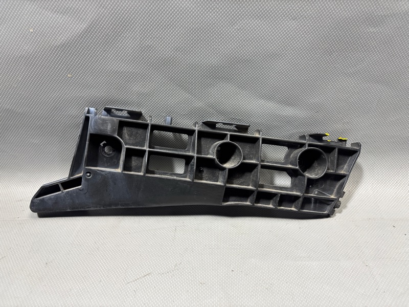Крепление бампера переднее левое TOYOTA PRIUS ZVW30 2ZRFXE 52116-47020 контрактная