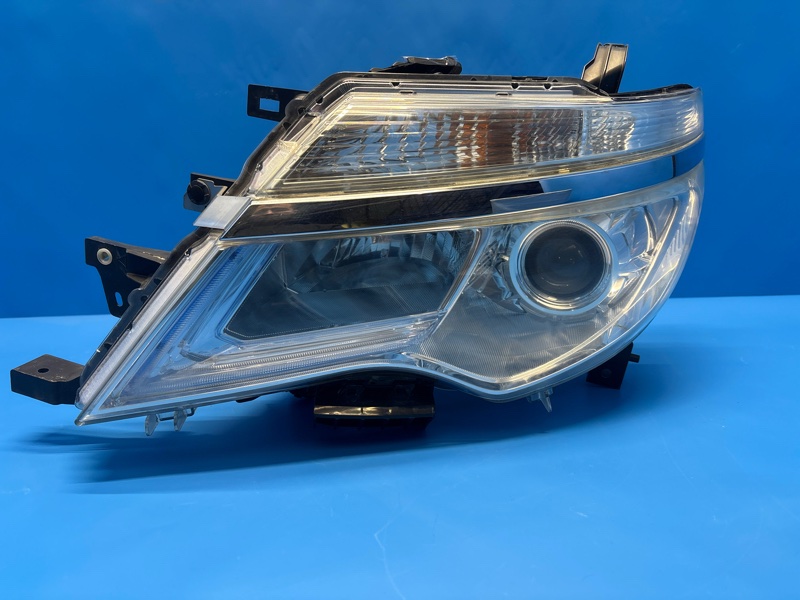 Фара передняя левая NISSAN SERENA C26 MR20 контрактная