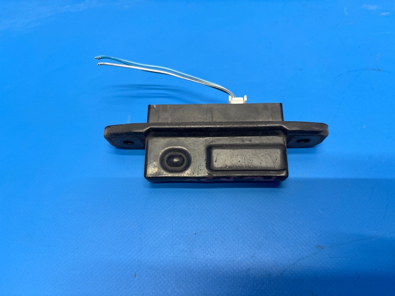 Кнопка открывания багажника TOYOTA ESTIMA ACR50W 2AZFE