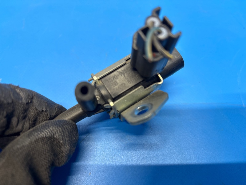Вакуумный клапан MAZDA ATENZA GY3W L3 Вакуумный клапан MAZDA ATENZA GY3W L3