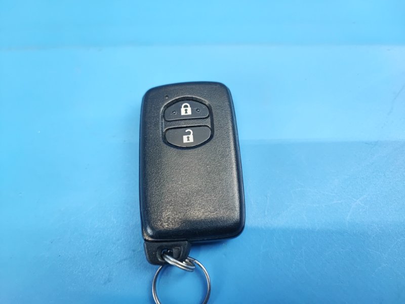 Смарт ключ (чип ключ) COROLLA AXIO NZE164 1NZFE Смарт ключ (чип ключ) COROLLA AXIO NZE164 1NZFE