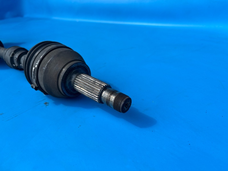 Привод передний правый VERISA DC5W ZYVE