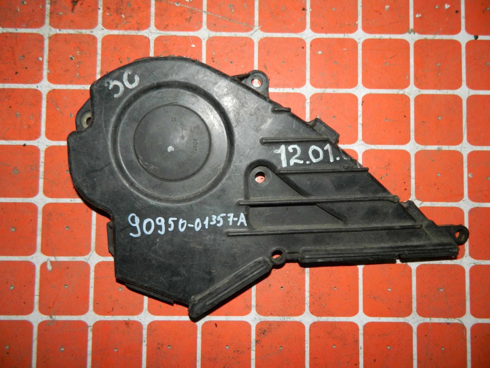Крышка грм Toyota 3C (б/у) Крышка грм Toyota 3C (б/у)