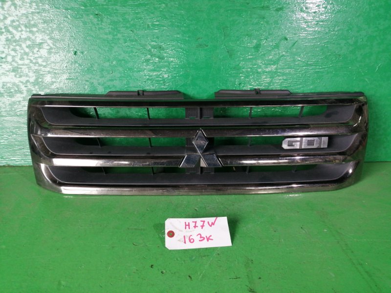 Решетка радиатора Mitsubishi Pajero Io H77W (б/у)