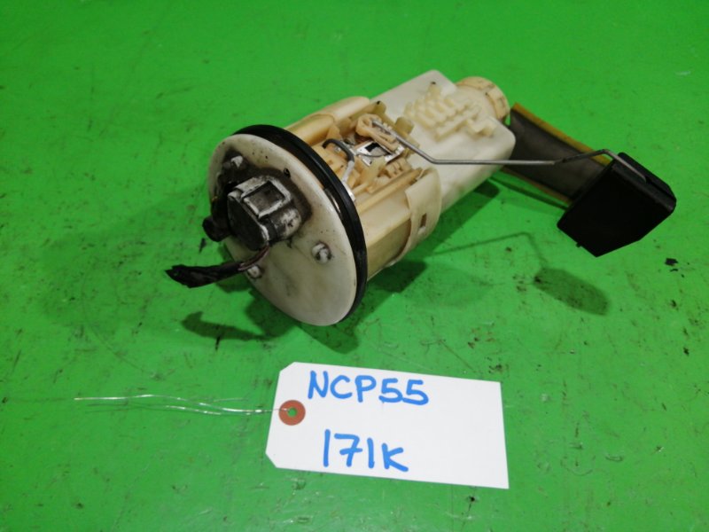 Бензонасос электрический для Toyota Probox NCP51 (2001) купить по цене 2000 руб 