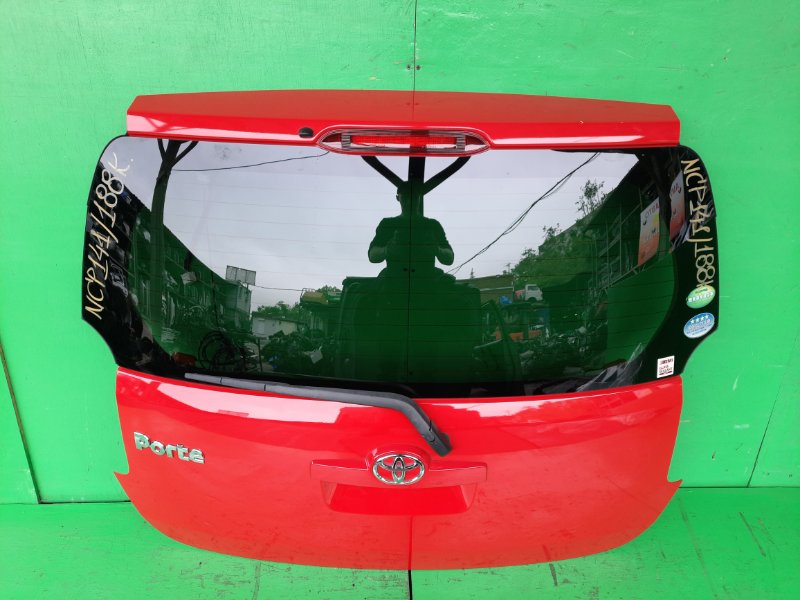 Дверь задняя Toyota Porte NCP141 задняя (б/у)
