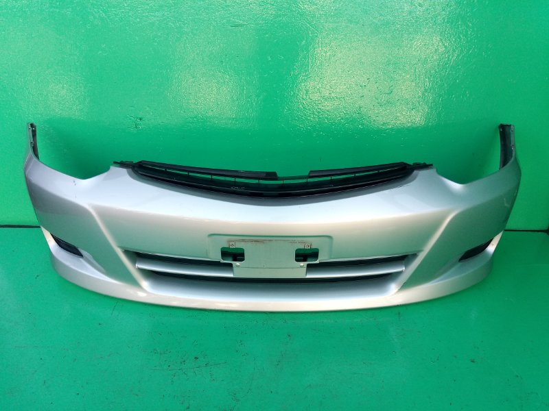 Бампер Toyota Wish ZNE14 передний (б/у)
