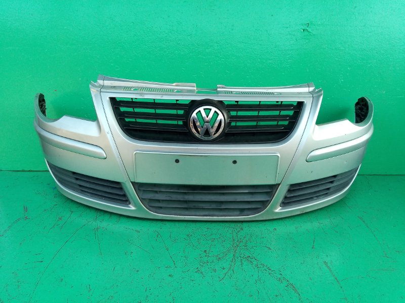 Бампер Volkswagen Polo 9N3 передний (б/у)
