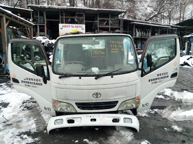 Кабина Toyota Toyoace TRY220 1TR 2005 (б/у)