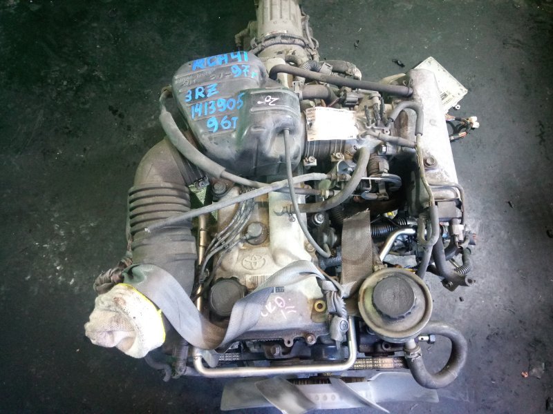 Двигатель Toyota Regius RCH41 3RZ-FE 1997 (б/у)