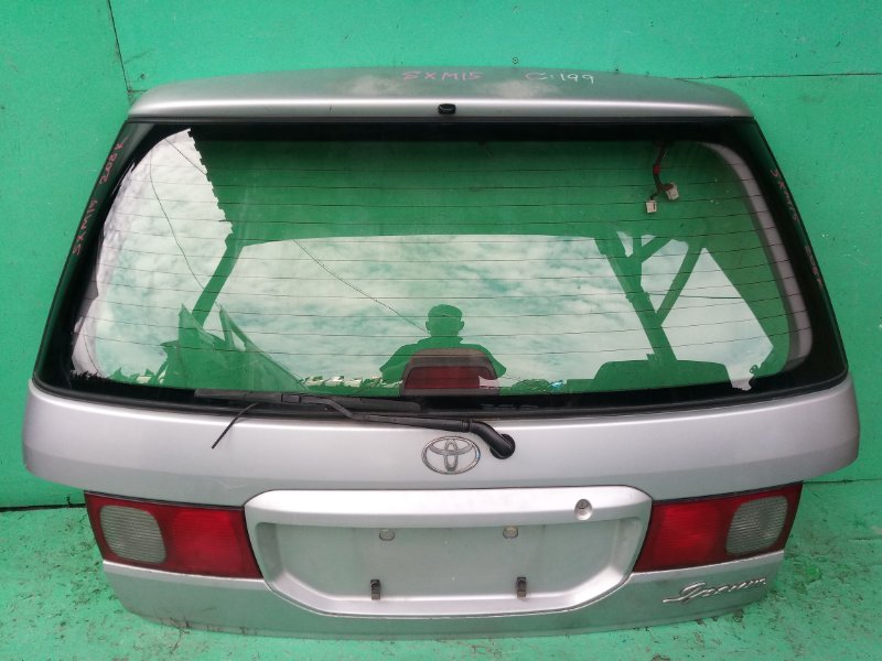 Дверь задняя Toyota Ipsum SXM15 (б/у)